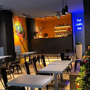 Feel Soho Hostel Málaga